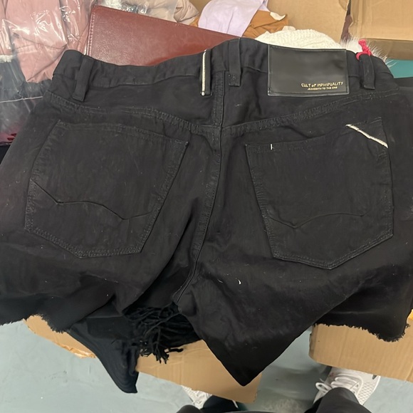 **** JEAN****SHORTS 🩳   **** - Picture 3 of 3